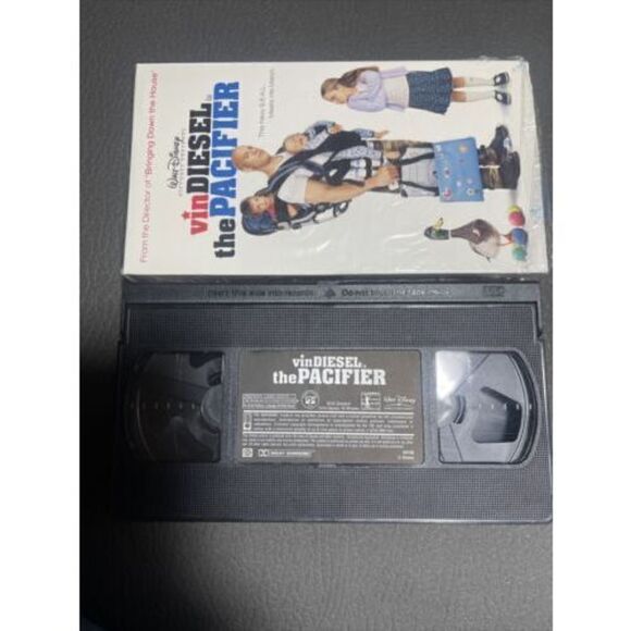 Walt Disney - The Pacifier 2005 VHS Vin Diesel - Hard To Find - Rare - Picture 9 of 9